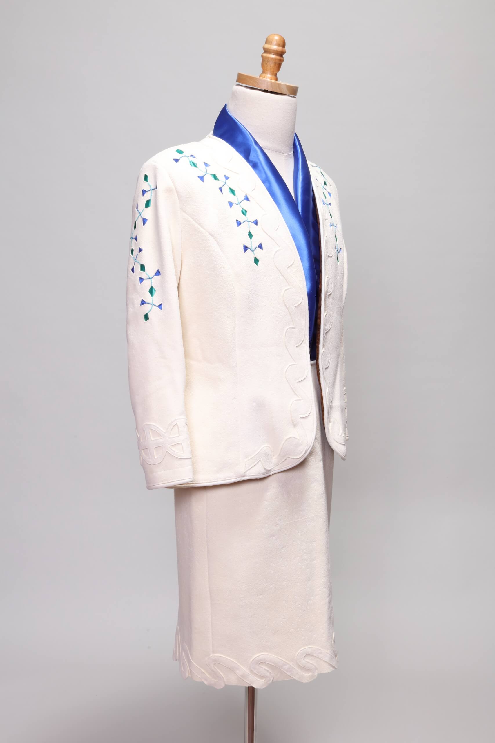 Tonia Hogner- Weavel, Southeastern Style Women’s Business Suit, 2018 (A 2nd View)